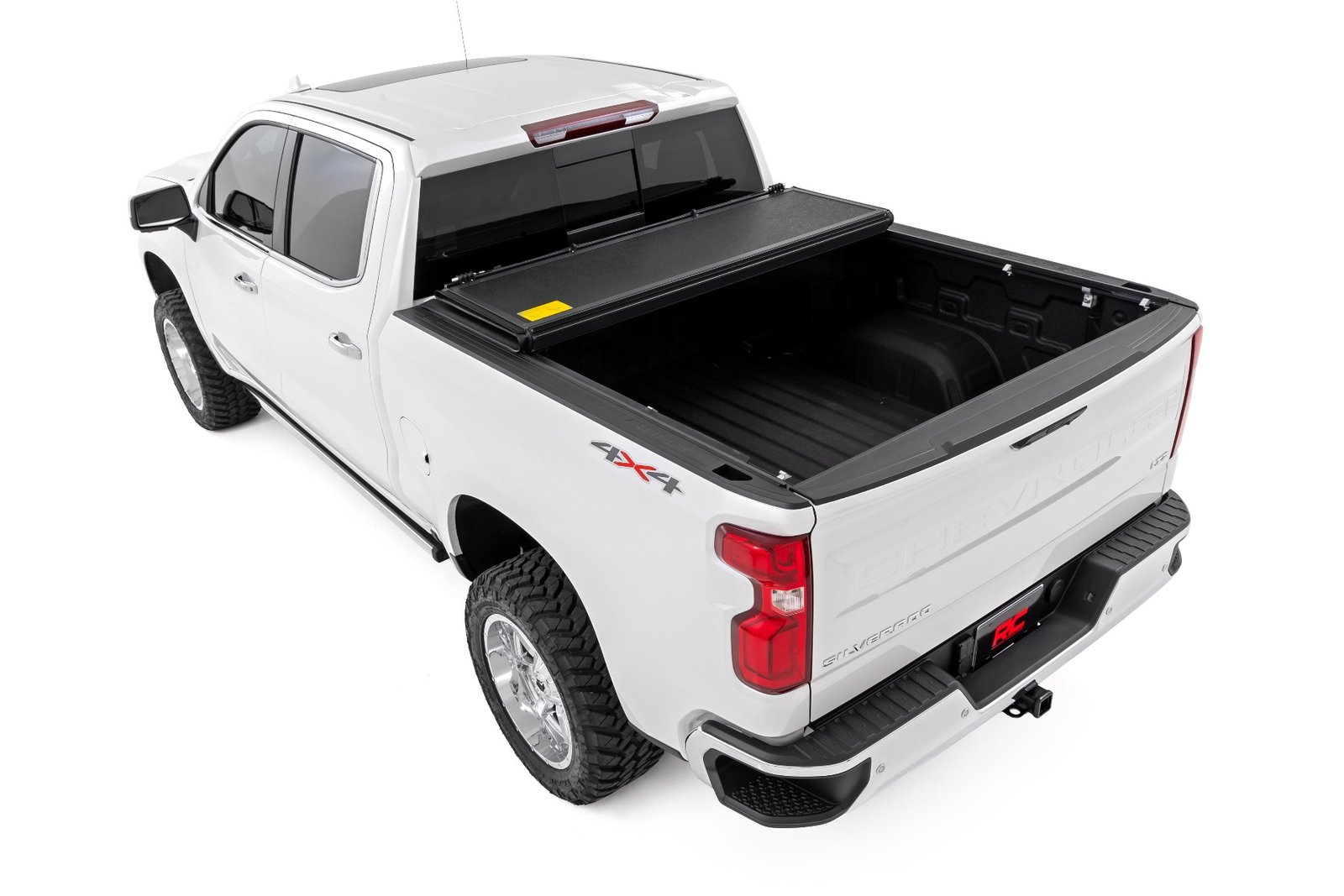 Hard Low Profile Bed Cover Chevy/GMC Sierra 1500 (19-26)/Silverado 1500 (19-26) 5'10" BED ONLY - Image 3