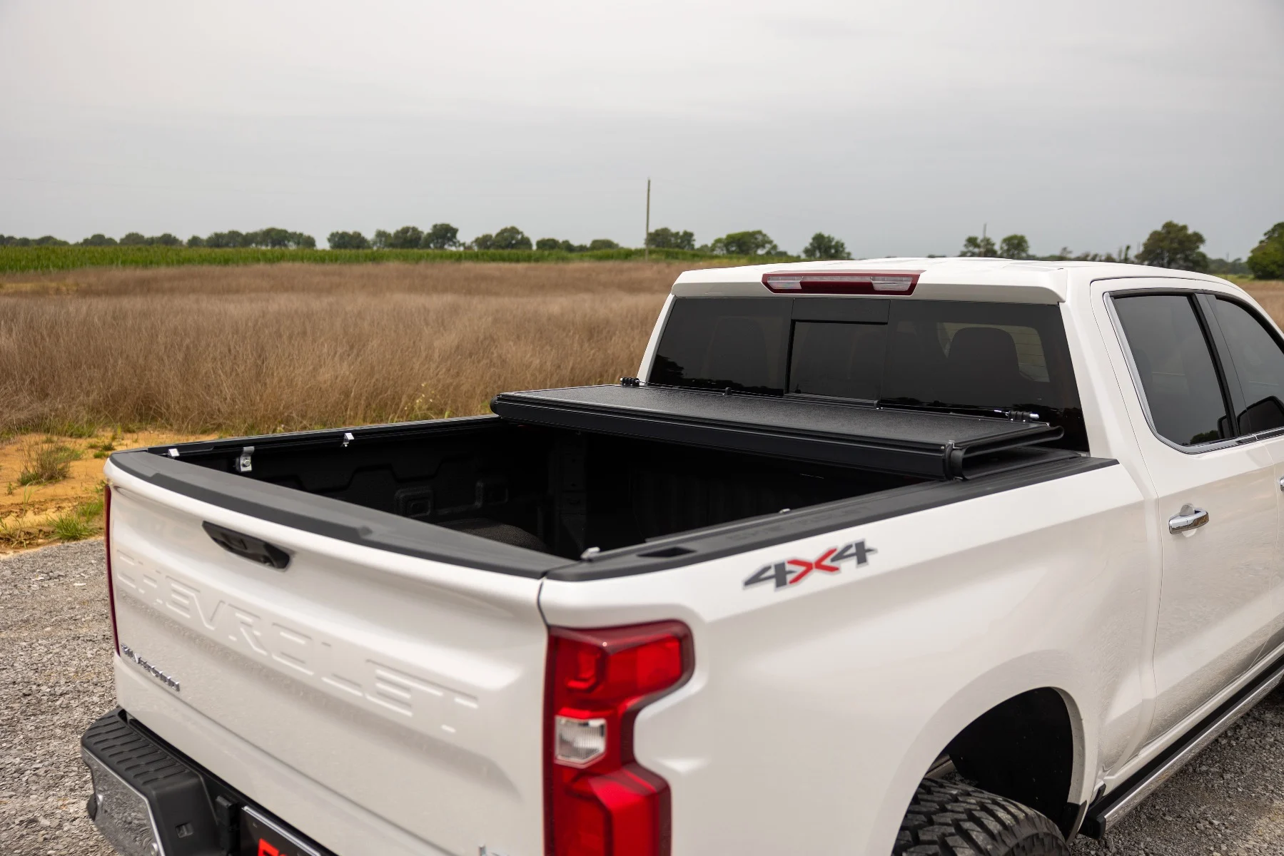 Hard Low Profile Bed Cover Chevy/GMC Sierra 1500 (19-26)/Silverado 1500 (19-26) 5'10" BED ONLY - Image 4