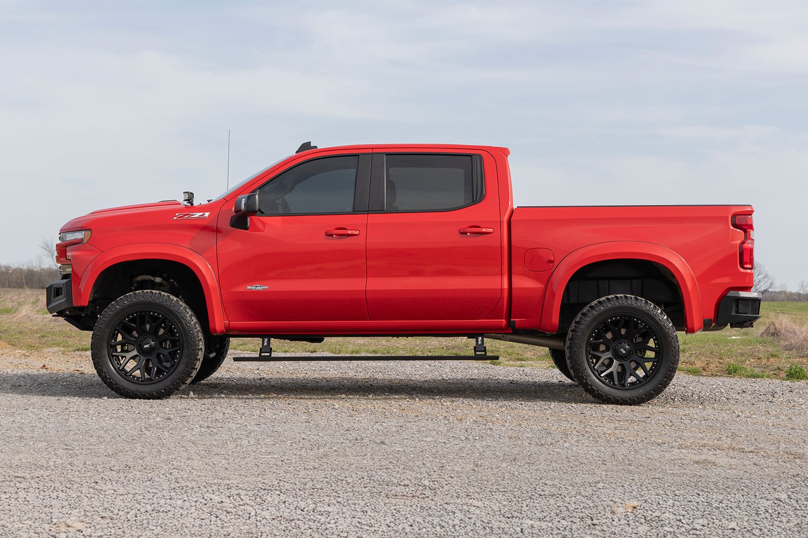 Power Running Boards Chevy/GMC 1500/2500HD/3500HD (19-26) CREW CAB ONLY - Image 2