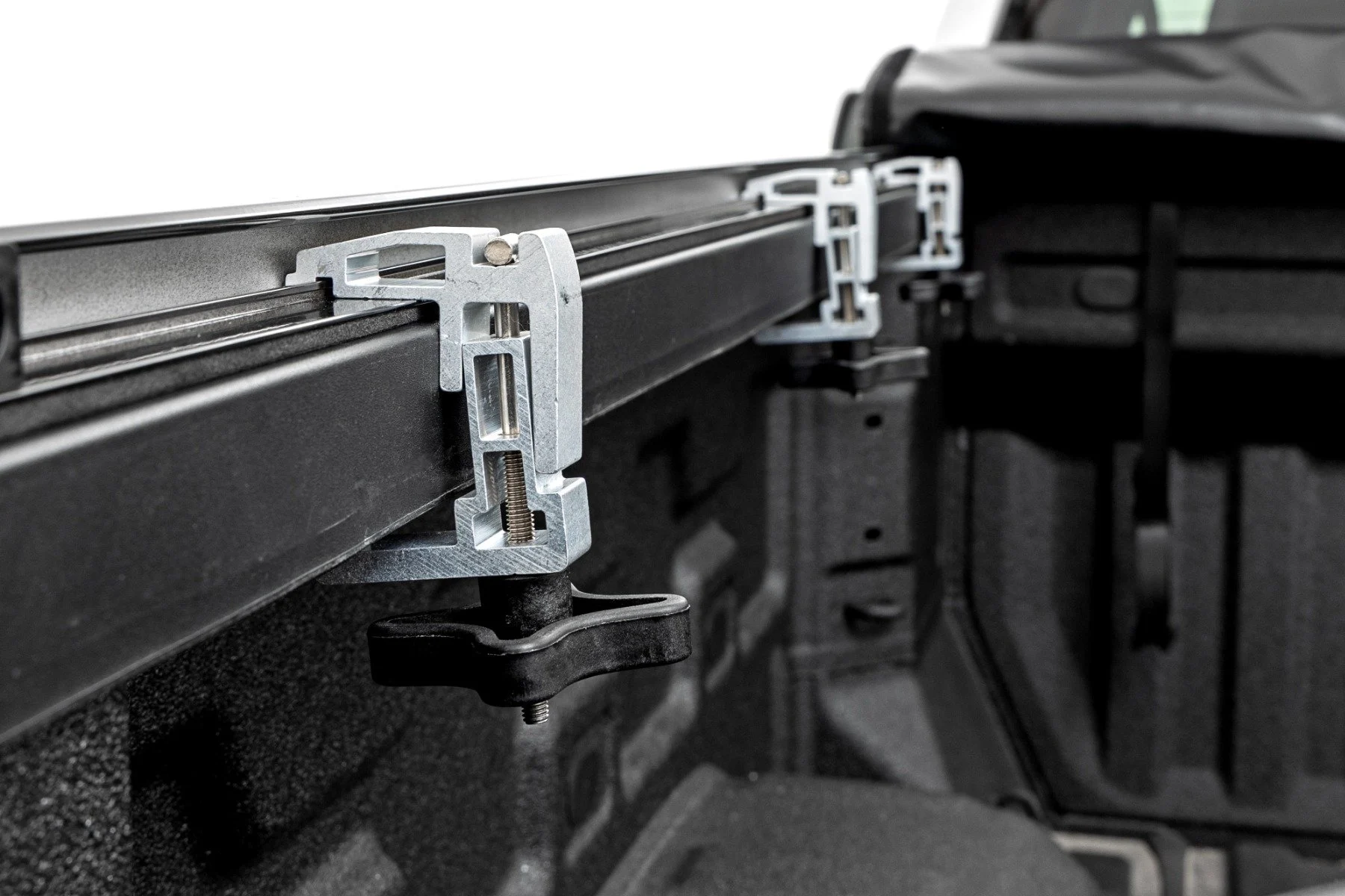 Soft Roll Up Bed Cover Chevy/GMC Sierra 1500 (19-26)/Silverado 1500 (19-26) 5'10" bed only - Image 5